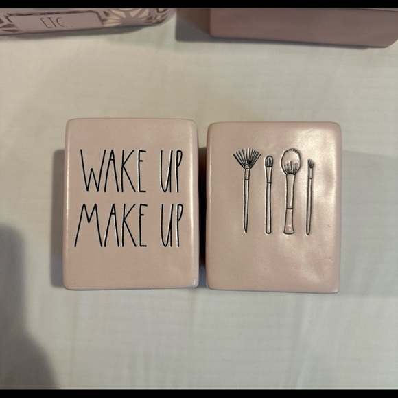 *SOLD ON MERCARI* Rae Dunn set - Picture 3 of 4